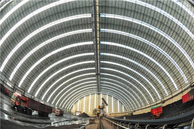 简述大跨度空间网架钢结构建筑的构造要点